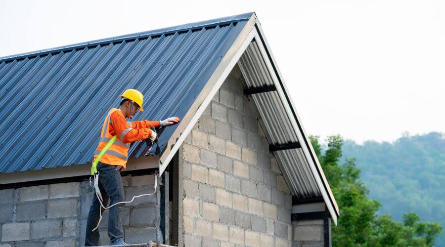 Professional metal roof installation in Little River, CA